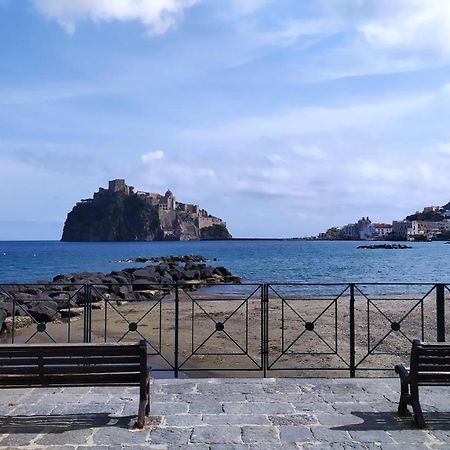 איסקיה Casetta Emilia Vicino Al Mare מראה חיצוני תמונה